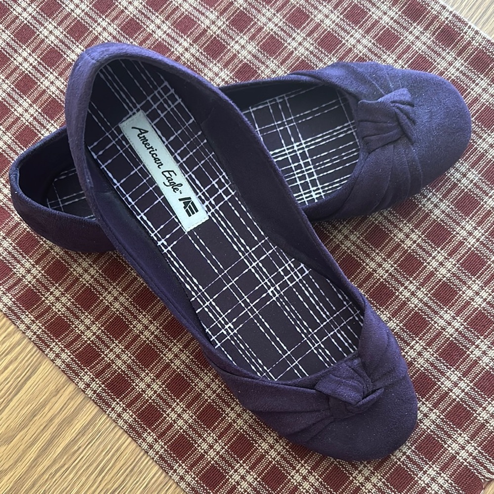 American Eagle Outfitters Women's Purple  suede Flats